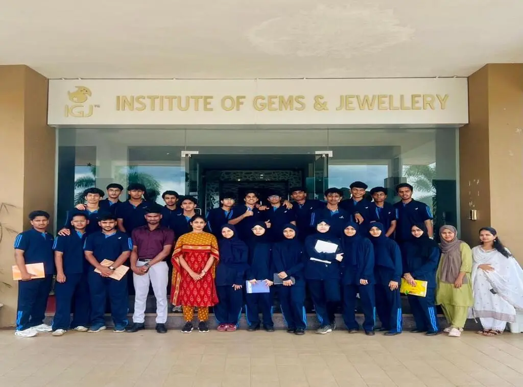 Straightpath International School